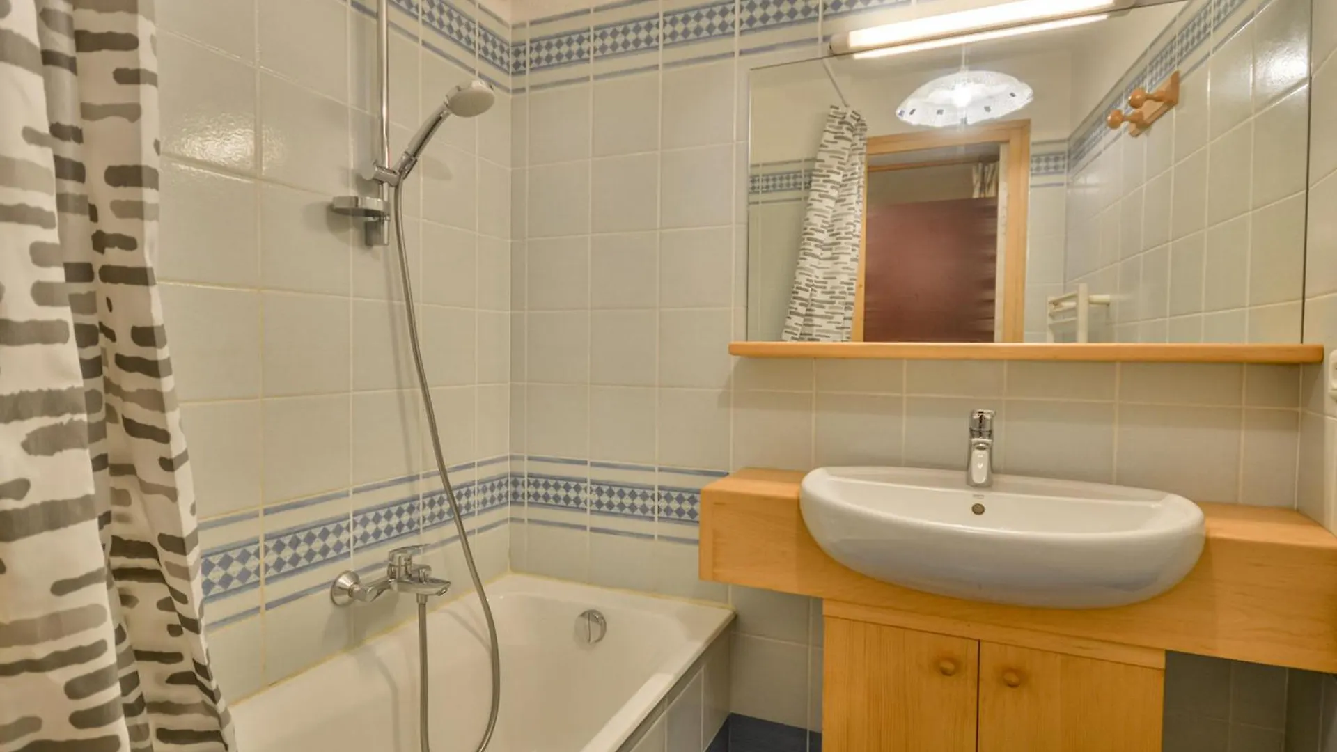 Appartement Centre Morzine, Proche Pistes, Balcon, Parking, 6 Pers. - Fr-1-684-7 0*, Morzine